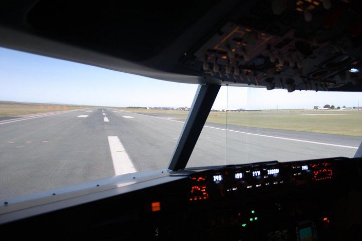 Realistic Visuals, Dublin airport Our instructors are 737 airline
